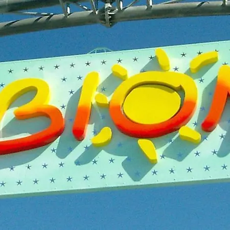 Only 150 Metres From The By Beahost *
